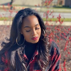 Meet your Posher, Kayla